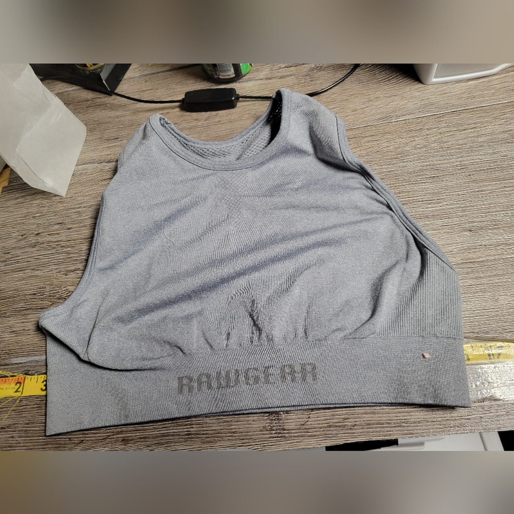 RawGear NWT Heather Grey Crop Top Sports Bra Women's‎ Size Medium